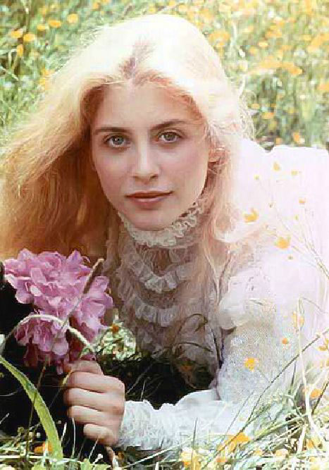 helen-slater-film-roles-supergirl-legend-of-billie-jean